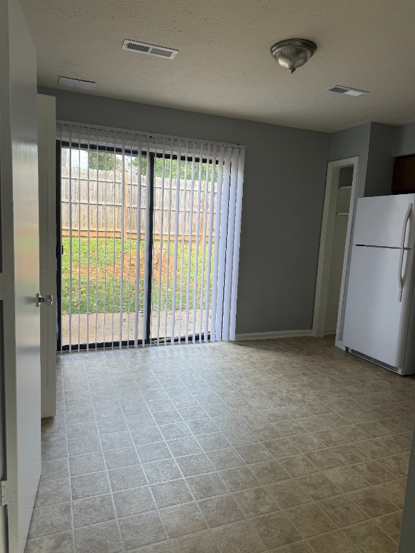 Building Photo - 36 Duiguid Dr