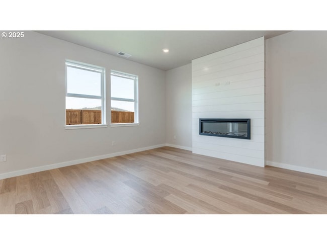 Foto del edificio - 9212 SE Azalea St