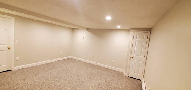 Foto del edificio - 1 Abbott Rd