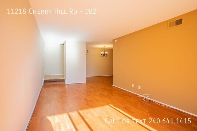 Foto del edificio - 11218 Cherry Hill Rd