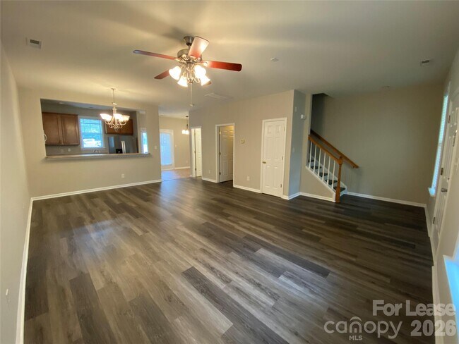 Foto del edificio - 10310 McGoogan Ln