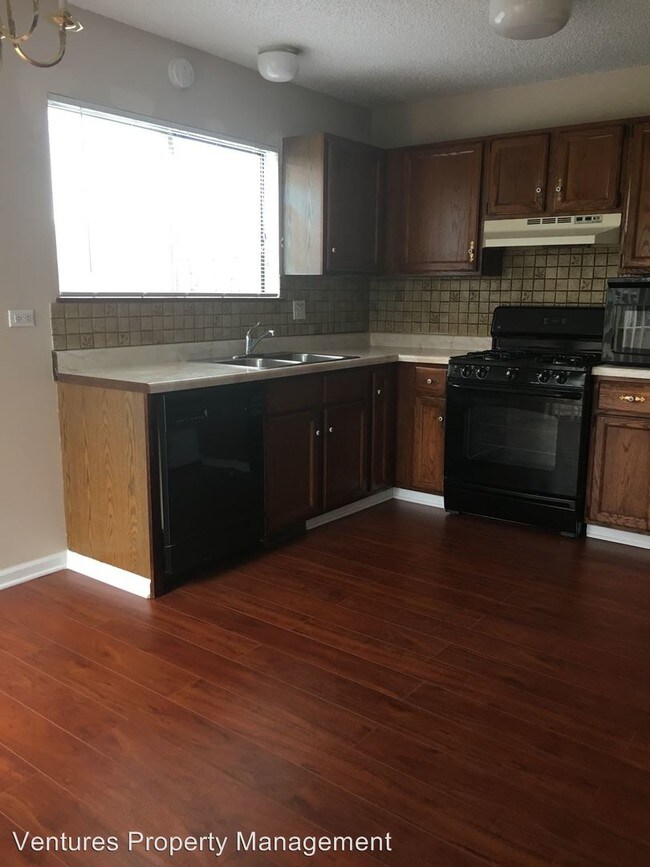 Building Photo - 1815 Schmale Ct