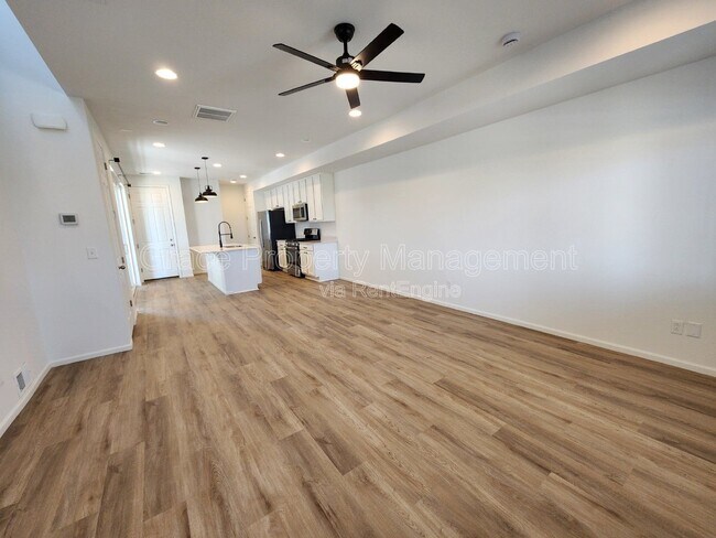 Foto del edificio - 6157 Two Leaf Dr