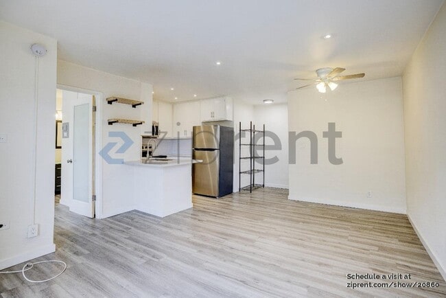 Building Photo - 256 La Fayette Park Pl