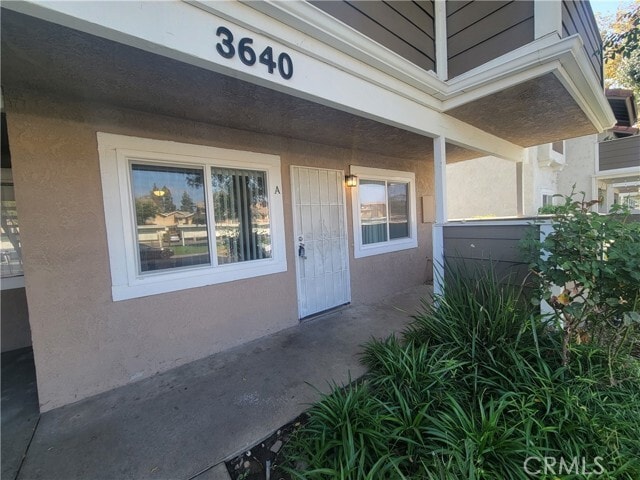 Building Photo - 3640 Oak Creek Dr