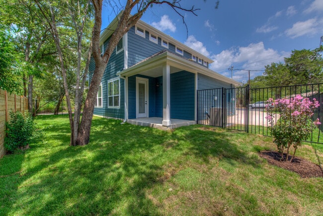Building Photo - UT PRE LEASE: Newly Constructed: Luxury 4 ...