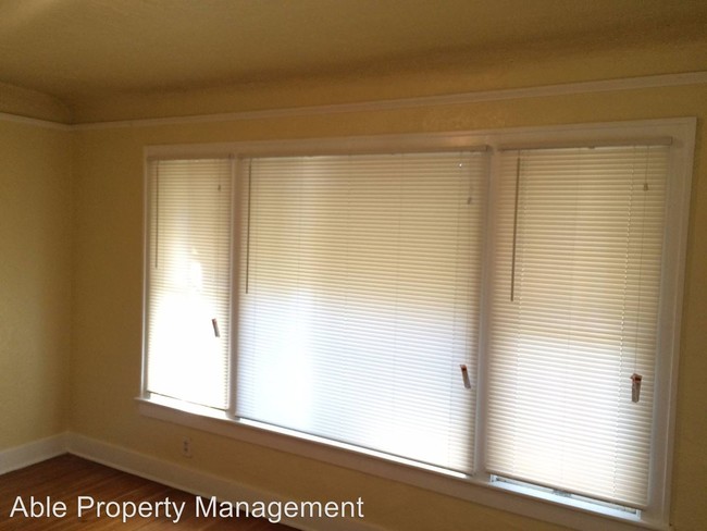 Foto del edificio - 1 br, 1 bath Apartment - 1906 Forrest St.