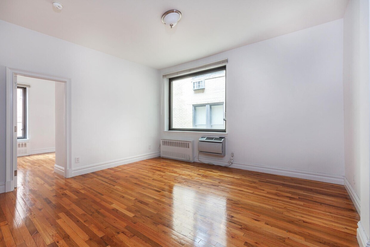 110 E 84th St Unit 2B, New York, NY 10028 Room for Rent in New York