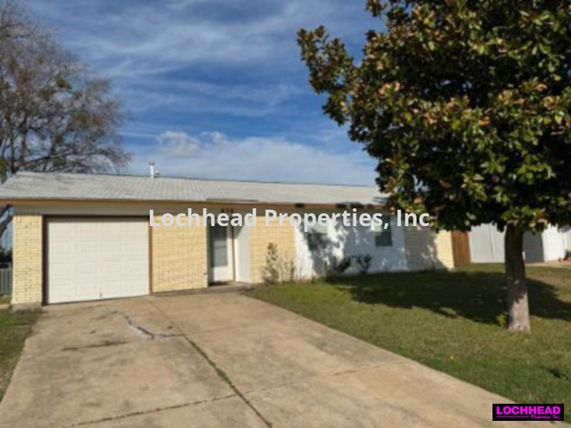 Primary Photo - 3 BEDROOM IN MESQUITE***