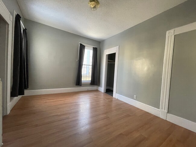 Bedroom 2 - 565 Orchard St