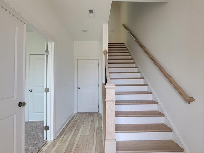 Foto del edificio - 1343 Harvest Park Ln