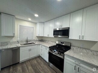 Building Photo - 4108 Excelsior Rd