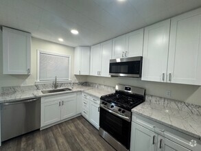 Building Photo - 4108 Excelsior Rd