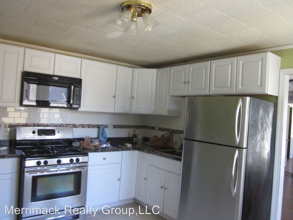 3638 Fremont St, Lowell, MA 01850 Apartment for Rent in Lowell, MA