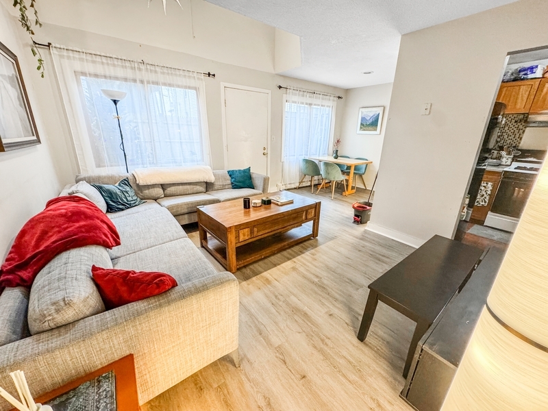 Foto principal - 169 Erie St
