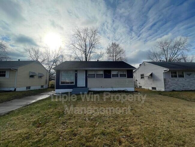 Foto del edificio - 360 Shepley Dr