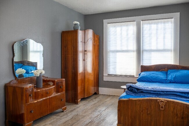 Foto del edificio - 3737 Maywood Ave