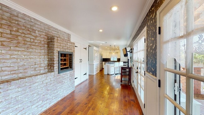Foto del edificio - Incredible 3 bedroom Sierra Madre foothills House w/ AC, yard, swimming pool and more!