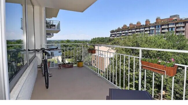 Foto del edificio - 1425 4th St SW