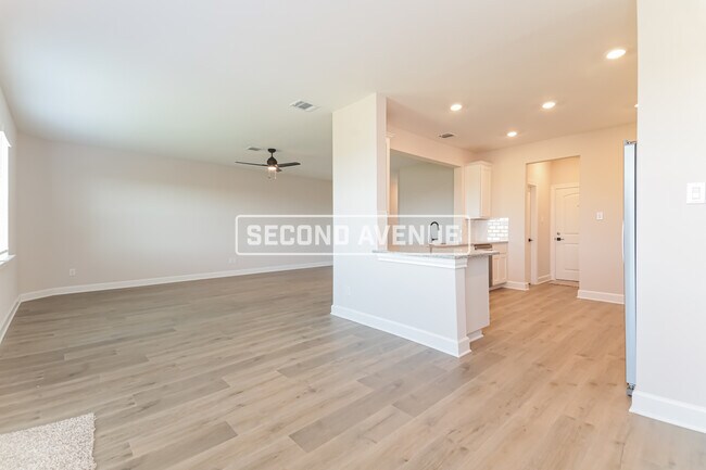 Building Photo - 1207 Princeton Heights Blvd