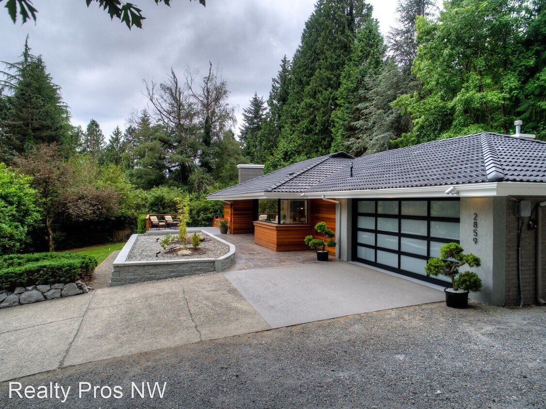 Foto principal - 3 br, 2 bath House - 2859 140th Ave NE