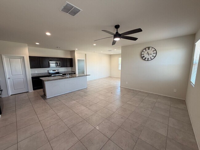 Building Photo - 18389 W Whispering Wind Dr