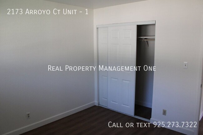 Foto del edificio - 2173 Arroyo Ct