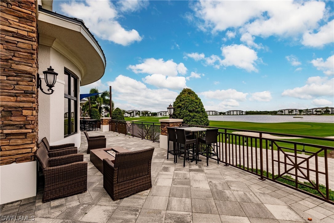 Primary Photo - 10470 Washingtonia Palm Way