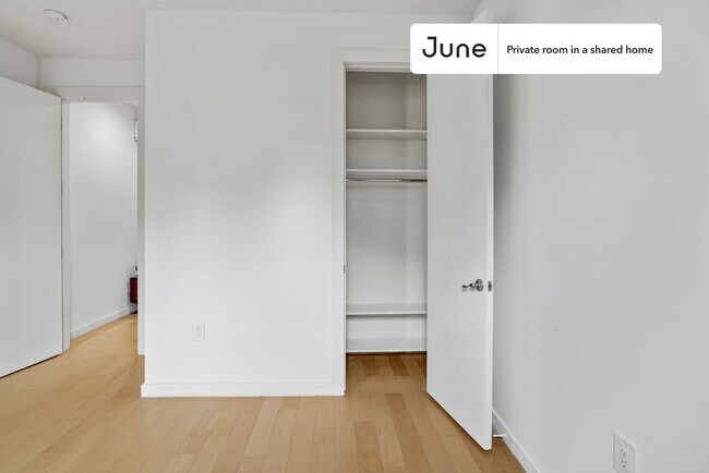 Foto del edificio - Room in Shared 4 bed/2 bath home