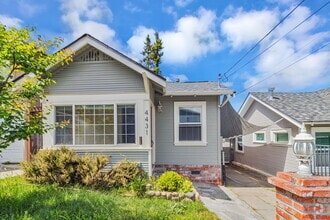 Building Photo - 4431 Penniman Ave