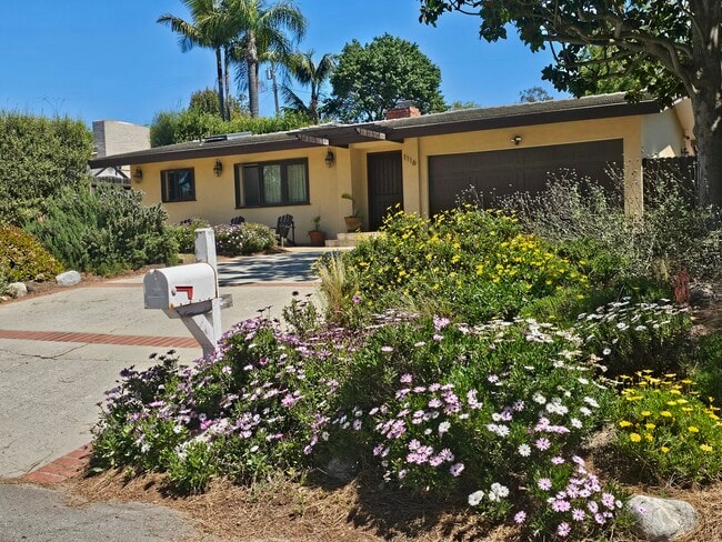 Building Photo - 1116 Via Nogales