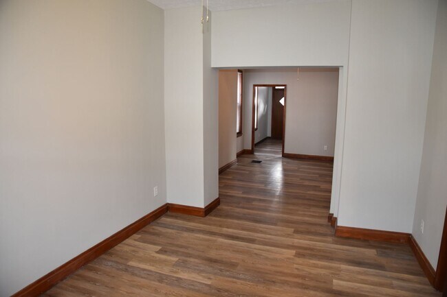 Foto del edificio - 997-999 E Livingston Avenue