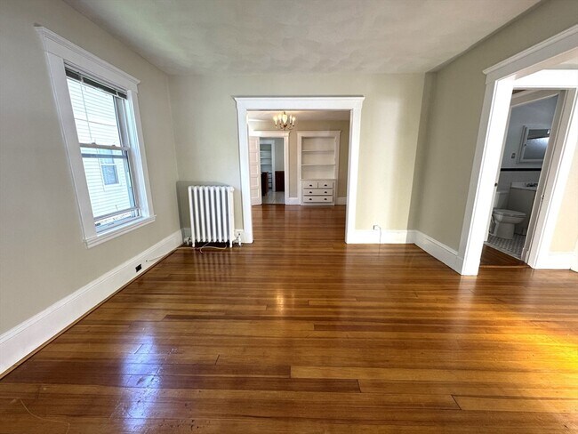Building Photo - 20 Hunnewell Ave