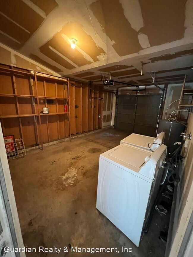 Building Photo - 2 br, 1 bath House - 1770 E. Sandra Terrace