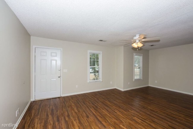 Building Photo - 516 Kenton Dr