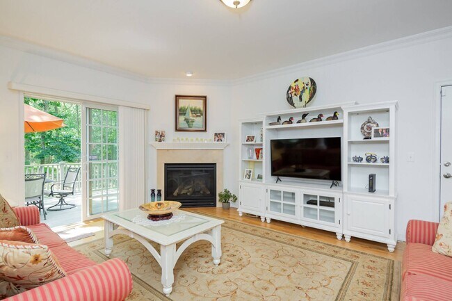 Building Photo - 64 Gardiners Ln
