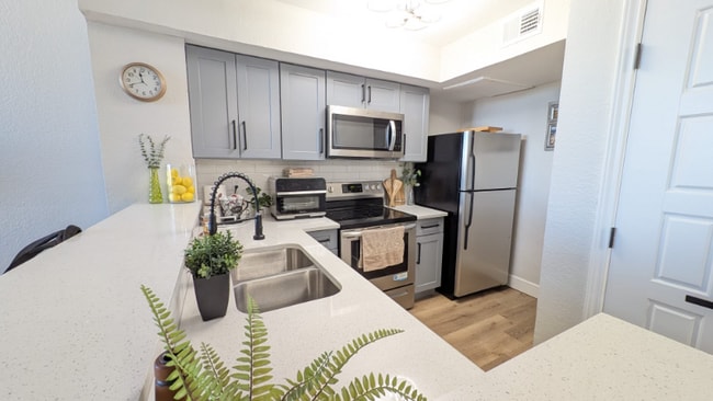 Photo - 3402 Country Club Dr W (Irving, TX) Apartment