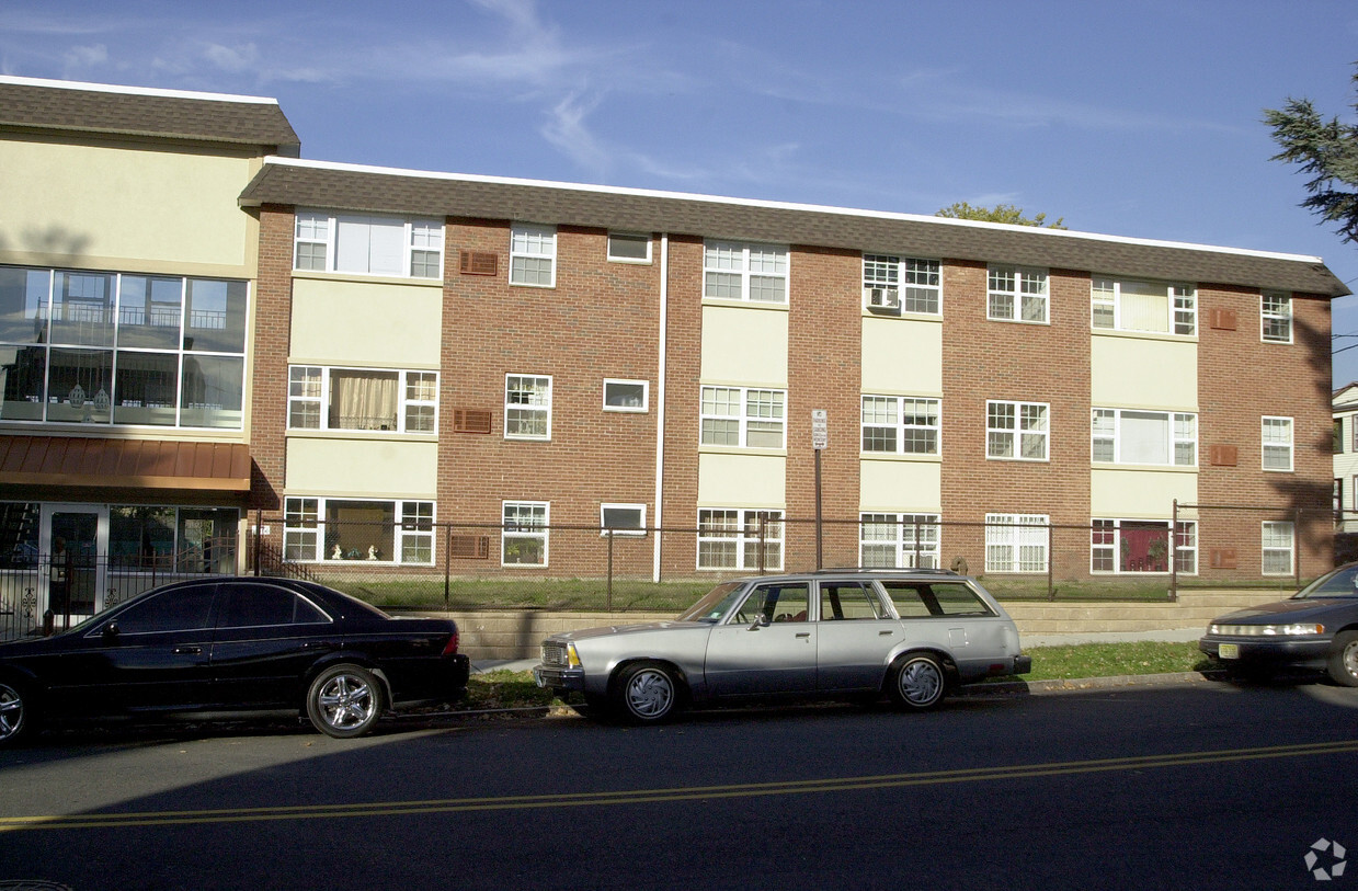 Building Photo - 241 Berkeley Ave