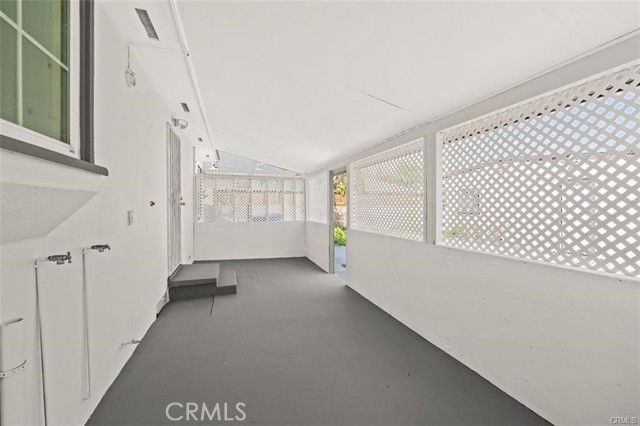 Building Photo - 270 S Burton Ave