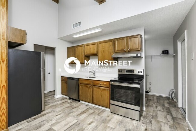 Foto del edificio - 3 Bedroom Pet-Friendly Home in Deltona, FL with Main Street Renewal