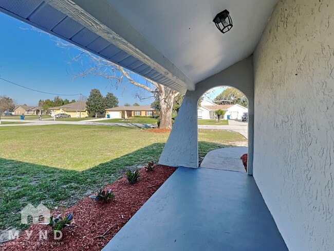 Building Photo - 13366 Banyan Rd