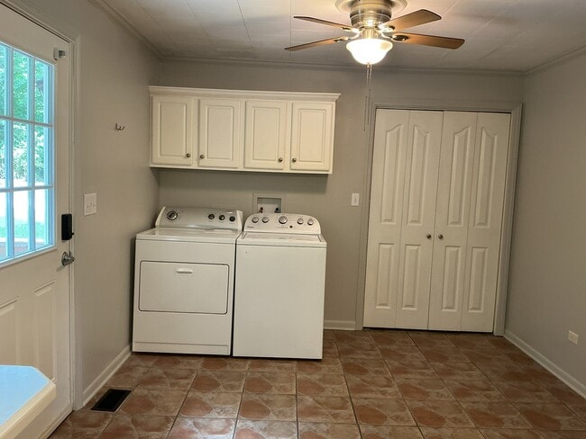 Building Photo - 4562 Congo Rd