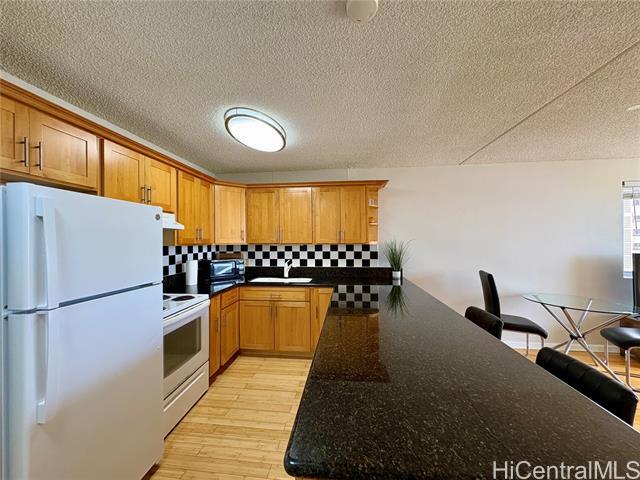 Building Photo - 400 Hobron Ln