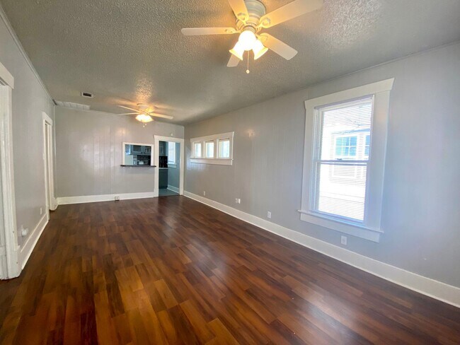 Foto del edificio - 30th-407 E