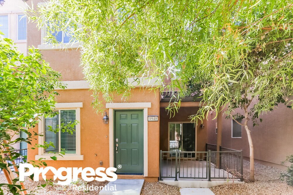 8940 Glass Gallery Ct, Las Vegas, NV 89149 House for Rent in Las