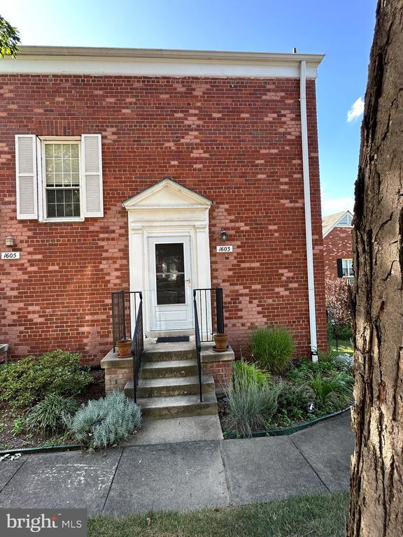 Building Photo - 1603 Fitzgerald Ln