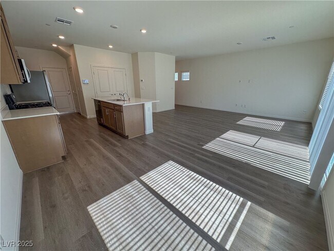 Building Photo - 1138 Northern Cardinal Dr