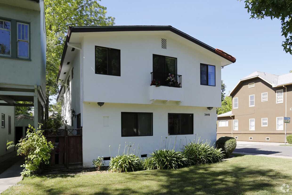 Building Photo - 3440 J St
