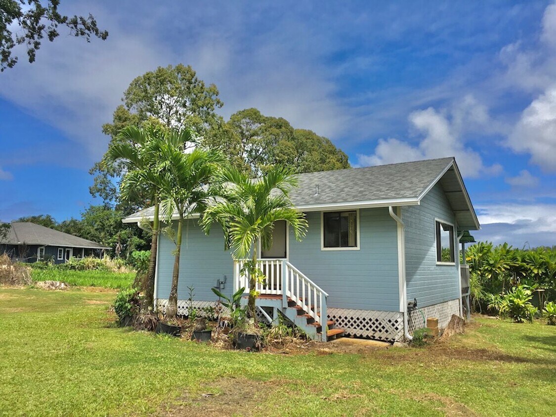 Primary Photo - 7166 Aina Pono St