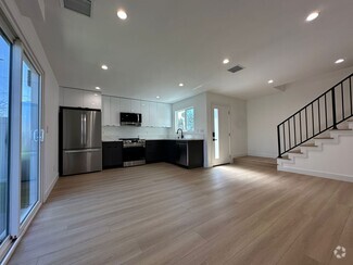 Building Photo - 6700 Noble Ave